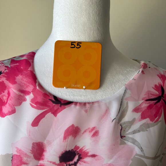 🌸Laura's Floral Short Sleeve Top, Loose Fit, Elegant & Stylish Sz XS - Picture 11 of 11